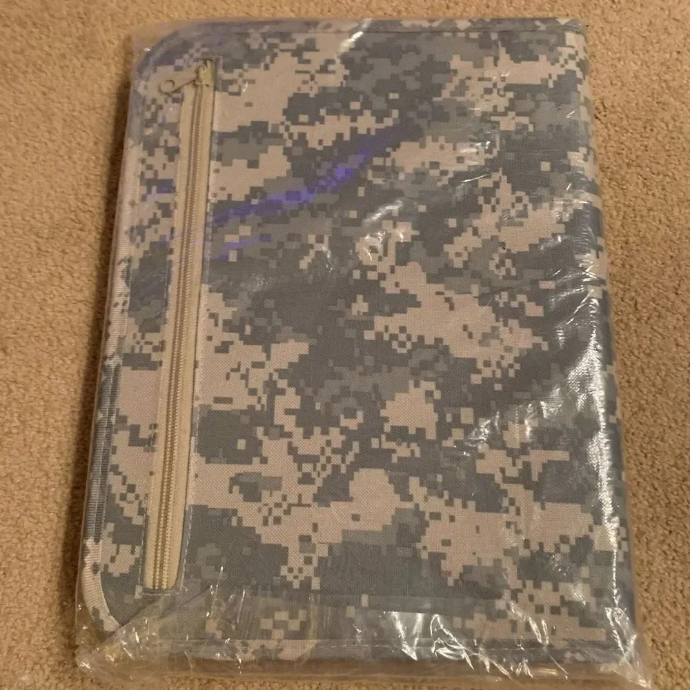 National Guard 100% American Soldier Digital Camouflage Portfolio *New*